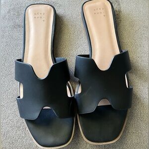 A New Day slide sandal